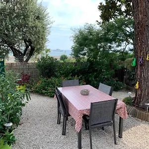 https://appartement-face-a-la-mer.fr-provencehotel.com